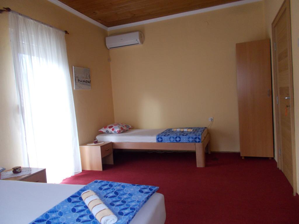 Guesthouse Feel Lake Virpazar Extérieur photo
